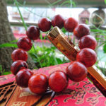 vòng tay gỗ trắc lào