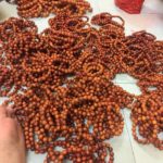 xưởng sản xuất vòng tay gỗ huyết rồng giá rẻ