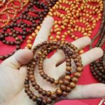 tràng vòng  gỗ sưa quảng bình cuốn tay 108 hạt