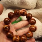 vòng tay gỗ sưa đỏ vân vip giá rẻ toàn quốc