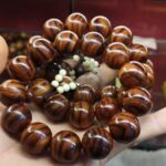 vòng tay gỗ sưa đỏ tại hà nội